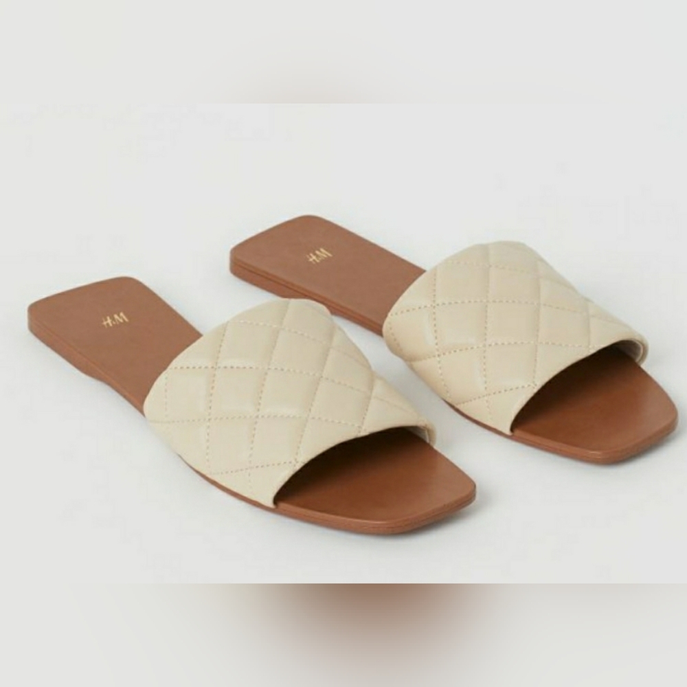 H&M QUILTED CREAM NEUTRAL SLIDE ON SANDALS
